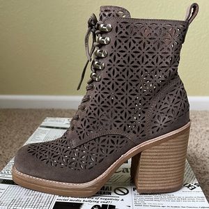 Jeffrey Campbell Fair & Square Platform Cow Suede Lace Up Ankle Booties (Size 7)